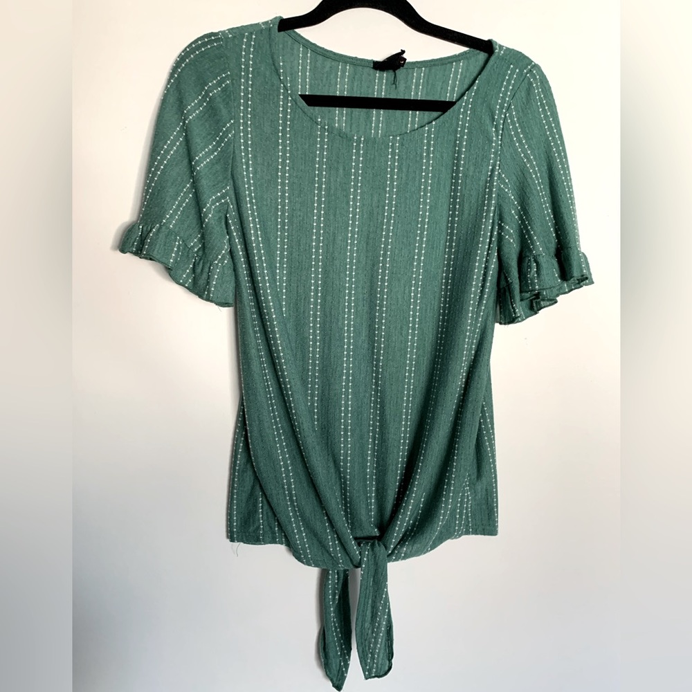 W5 Front Knot Knit Top, Sage Green, White Stitching, Size Large, Short Sleeve